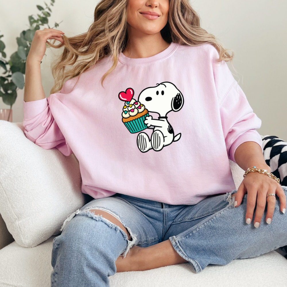 Simple Snoopy Dog Valentine cupcake sweater - light pink