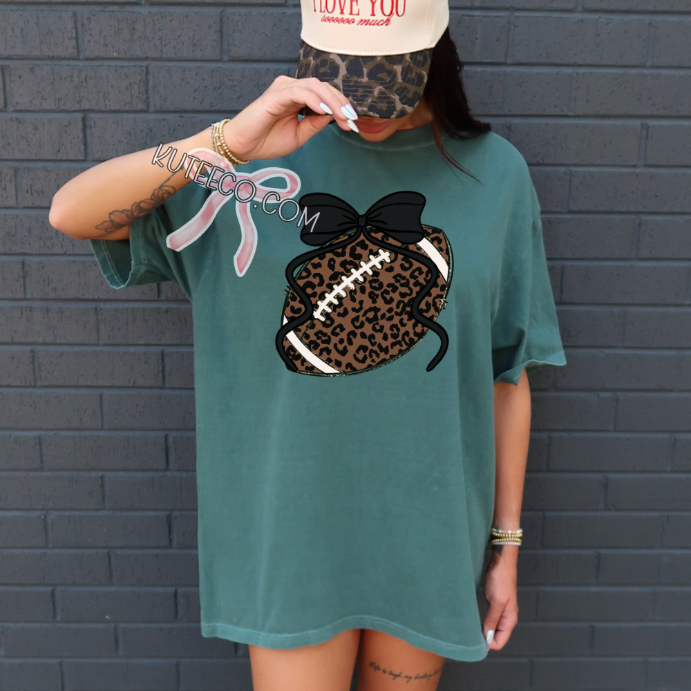 Cheetah Football Bow - T- Shirt