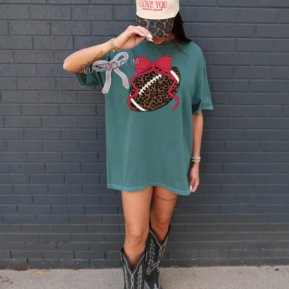 Cheetah Football Bow - T- Shirt