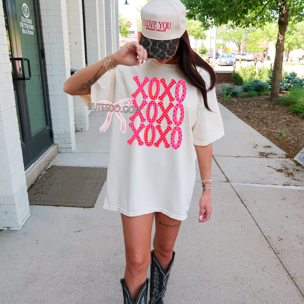 XOXO- Shirt/ Sweatshirt