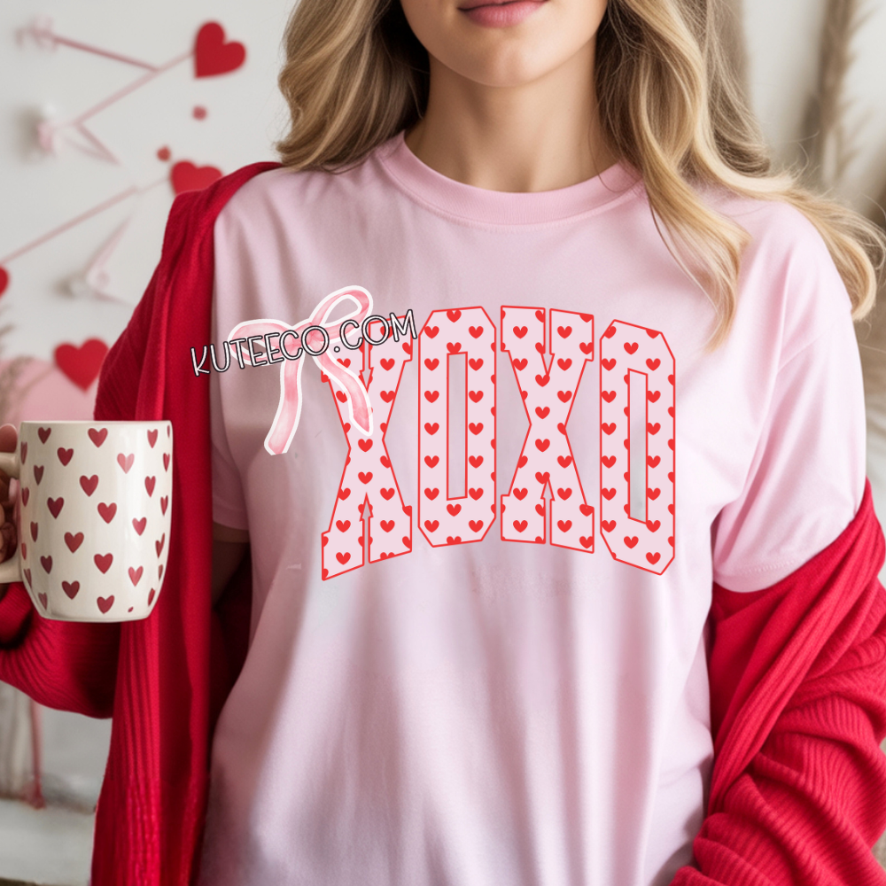 V-day XOXO pink hearts- Shirt/ Sweatshirt