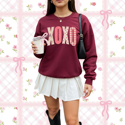 Stitched XOXO - Shirt/ Sweatshirt